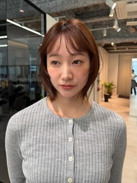 アビーファイブ(ABBEY 5) ミディアムヘアレイヤーカット前髪カット髪質改善トリートメント