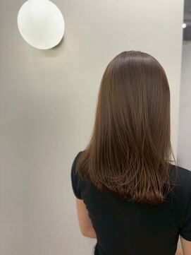 ロウ 町田(ROW) 働く大人女性の為のカット×カラー【ROW町田】