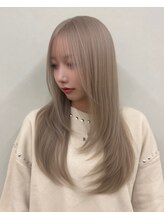 リエンスクレア(RIENS xrea)&nbsp;ハイトーンミルクティー×レイヤー【担当者/山本優舞】