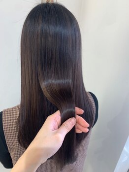 フェイス 石川町 (FACE)の写真/人気の髪質改善トリートメントで、髪の芯から潤いを与え、毛先まで潤う美艶美ヘアに。