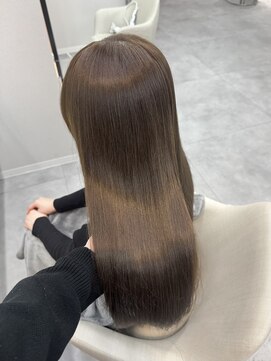 リル(lilu) ヘーゼルベージュ×ワンホンヘア