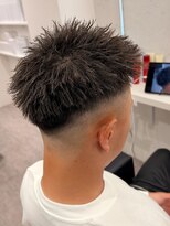 ルースト 心斎橋店(ROOST) 刈り上げセンターパート/波巻きツイストスパイラル/心斎橋