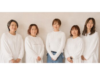 プルス 六地蔵店(PLUS)の写真/女性目線の提案で大人女子のお悩みをサポート◎丁寧なカウンセリングであなたのなりたいを叶えます♪