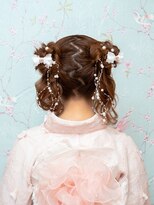 カワイイオオサカ ジグザグ分けお団子ツイン×きらきらパールヘアアレンジ