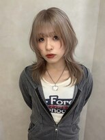 ジル(JiLL.)&nbsp;ハイトーンベージュミディアムウルフ