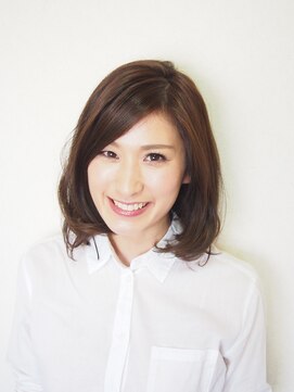 ランプ ヘア(Lamp HAIR) ミディアムボブ