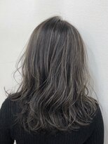 ジーナ 池袋(Zina)&nbsp;【Zina】イメチェン毛先パーマ耳かけ×フォギーベージュ