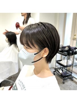 ミラバイグリーン(Mira by green) 【KAEDE】大人可愛い、耳掛け丸みショート