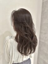 アンダーバーホワイト(_WHITE)&nbsp;大人可愛いレイヤーロング透明感カラーチョコブラウン小顔カット