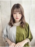 ツヤ感ベージュのヨシンモリスタイル