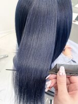 ユー イケブクロ(u Ikebukuro)&nbsp;ネイビーブルー/髪質改善トリートメント