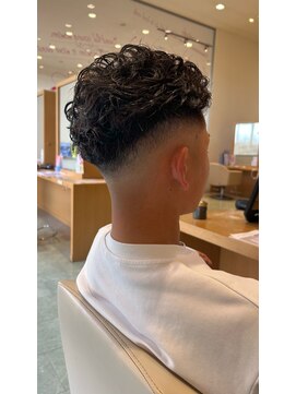 サラ ビューティ サイト 春日(SARA Beauty sight) 【松尾が作る】【福岡春日】【メンズ】フェード×極道パーマ