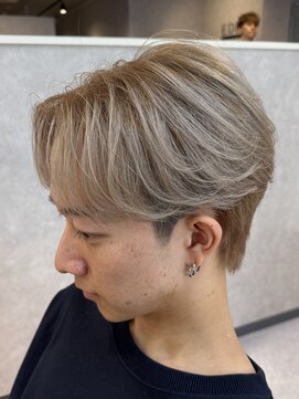 エデアンルクラ 下通(EDEAN Leclat) 熊本メンズヘア メンズカラー ハイトーン ミルクティー