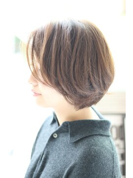 ナチュラルショートボブ