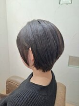 ロマン バイ ルームス(浪漫 by ROOMS)&nbsp;耳かけしてもかわいい！ショートボブ【浪漫byROOMS小西】