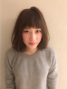 ロンド 銀座(Lond) 伸ばしかけ外ハネロブ  担当 吉澤弘哲