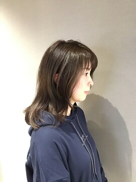 リリ(Liri material care salon by JAPAN) セミロングデザイン