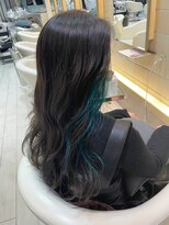 ★岡田有加★20代30代/耳上カラー【エメラルドグリーン】