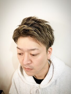 ヘアールーム コージープラス(COZY+39) ショート×金メッシュ