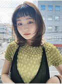 オン眉バングがかわいいミディアムレイヤー