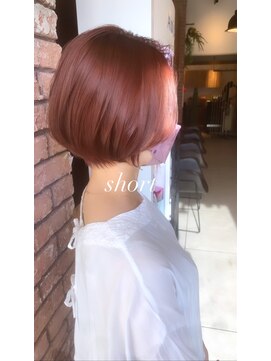 スピンヘアーフラッフィ 茨木(Spin hair fluffy) 大人可愛いショートボブ/顔周りカット/髪質改善