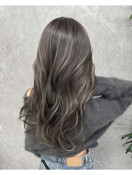 アルドーレフィエロ シンサイバシ(Ardore fiero shinsaibashi) コントラスト極ハイライト☆グレーベージュ