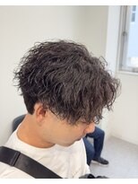 ブライト(BRIGHT)&nbsp;センターパートツイストスパイラルパーマ静岡メンズ