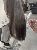 ナチュラルグレージュ