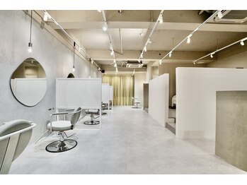 Rely birth 緑地公園店 ショート＆ボブ専門【レリーバース】