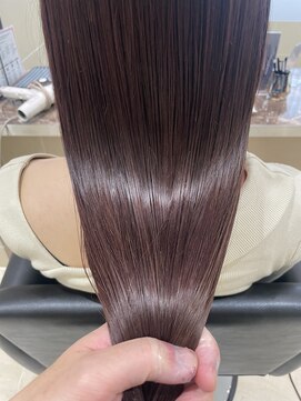 スタイリスト田邉　髪質改善トリートメント