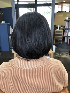 ワラティク(WARATI C) ボブ