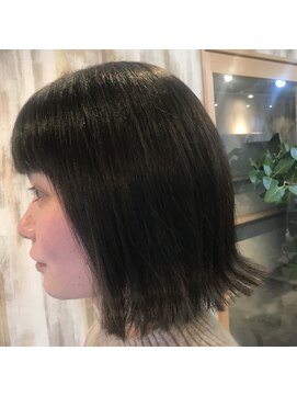 ユース(YOUTH) ぱつっとボブ