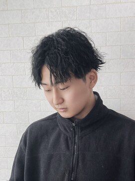 アクトスタイリッシュヘアー 知立(Act stylish hair) メンズセンターパート縦落ちツイストスパイラルパーマ