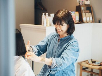 アンドアッカ(&acca)の写真/経験豊富なベテランスタイリストが、髪のお悩みやご要望をしっかり汲み取り、理想のstyleをご提供します！