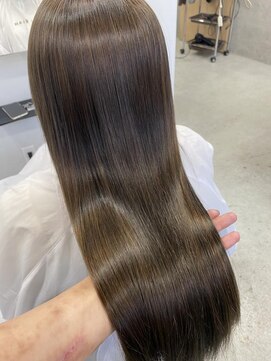 スペシウムバイアンバースデー(spacium by UNBIRTHDAY) オリーブブラウンカラー