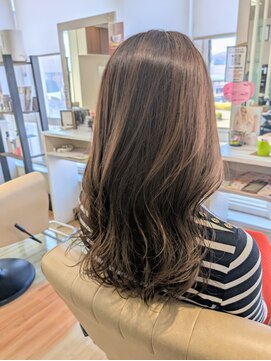 ルルスス 中庄店(rursus nakasyo) イルミナで魅せる大人の透明感カラー