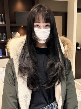 ナチュラルロング×顔まわりレイヤー