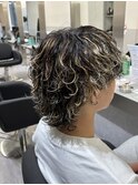 ハイライトがカッコイイメッシュウルフパーマ