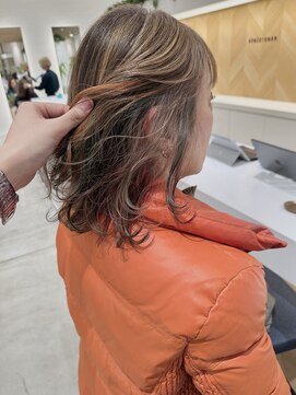 stair : case ginza7【ステアケース】 大人白髪ぼかしハイライトグレージュインナーカラーくびれ