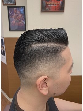 グルーマーズトウキョウ(GROOMER/S TOKYO) クラシックバーバースタイル　【　バーバー　フェード　】