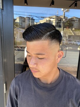 スタッグバーバー 東生駒店(STAG BARBER) サイドパート×スキンフェード
