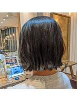 クルル(cururu) 切りっぱなしボブ　ブルージュ