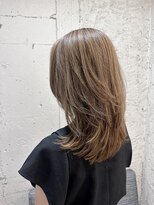 ペネロープ(Penelope)&nbsp;新宿/セミロングレイヤー/ハイライト/イルミナカラー