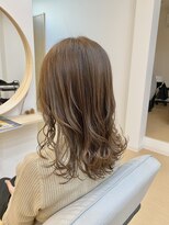 スーズ(soothe)&nbsp;30代　透明感ベージュ×ミディアムヘ　放出#徳庵#高井田#深江橋