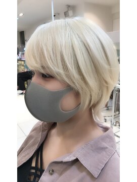 ファム(fam.) ハイトーンショート