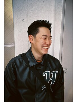 フランクスバーバーザスタンド(Frank’s barber the stand) スペインカール/スパイキーショート/フェザーパーマ/飯田橋E