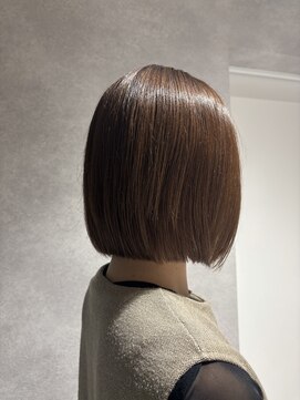 アリュメ 三重鈴鹿店(allum) ボブの透明感ベージュ