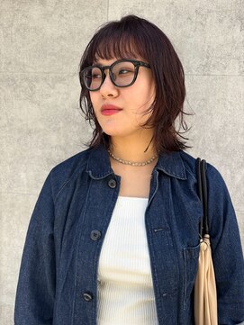 エン(en,) 顔周りカットレイヤー肩上ボブチェリーレッドラベンダーカラー