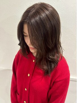 ブラウンベージュ 艶髪 髪質改善 顔周りカット 透明感カラー