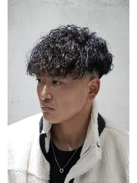 メッツ 原宿(METS) MEN'S/ツイスパ×スキンフェード/短髪/メンズパーマ